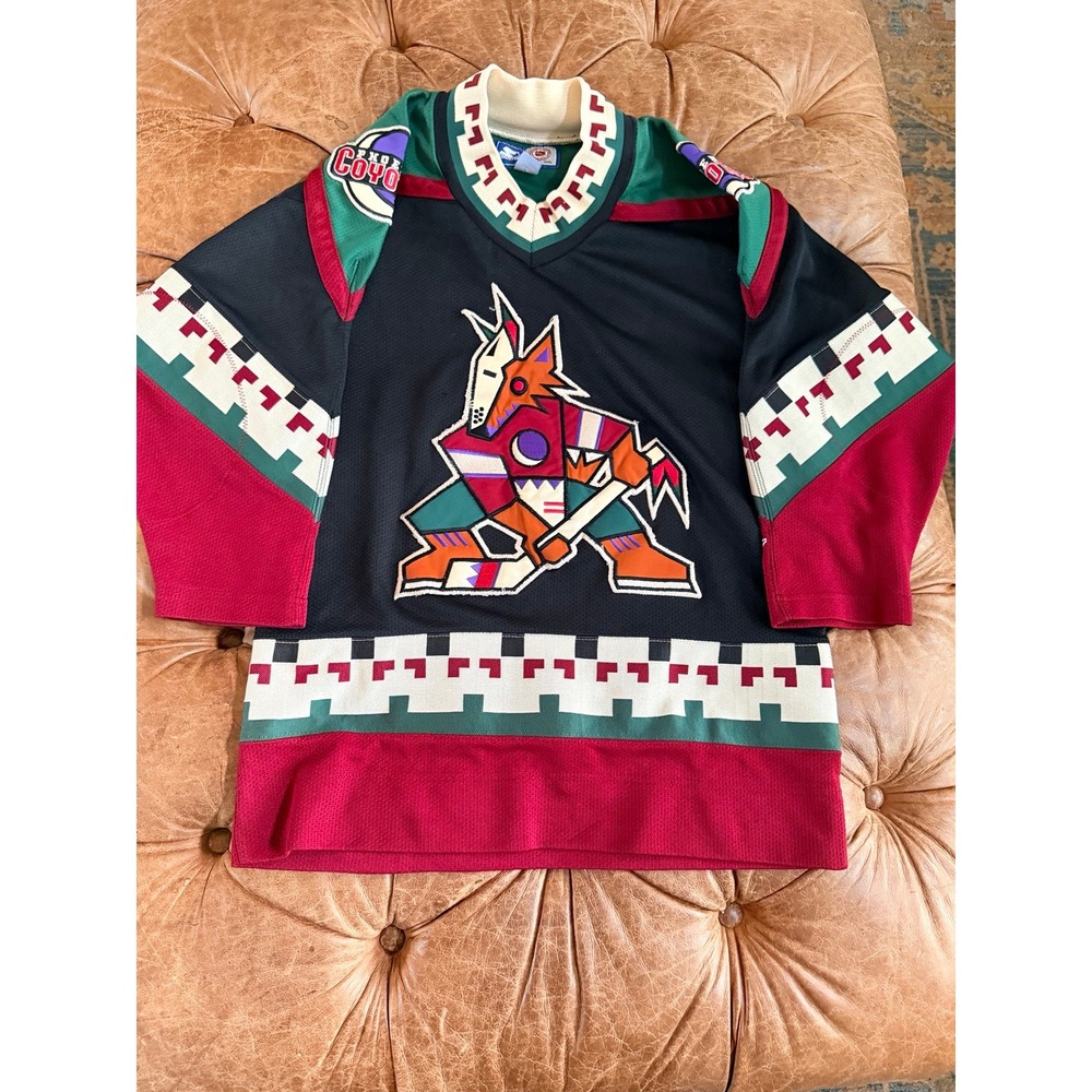 Vintage 90s Starter Phoenix Coyotes Kachina NHL Hockey Jersey S/M Made Korea